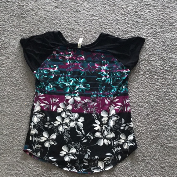Floral top - Picture 3 of 3